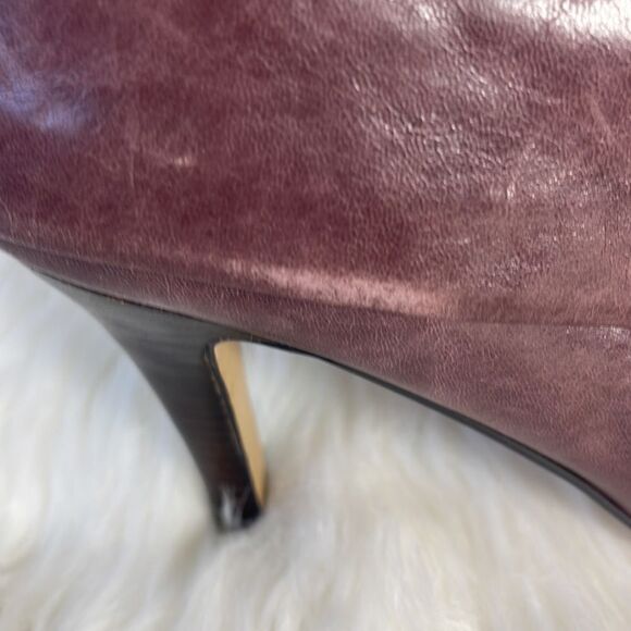 Nine West Vintage Wine Distressed High Heel Side Zip Booties. Sz 8.5 - Picture 5 of 7